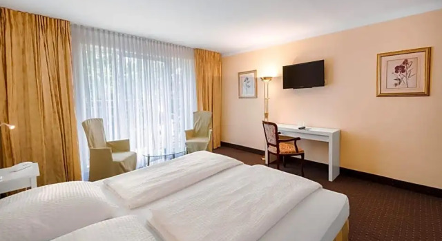 Номер Comfort ALPHA HOTEL Hermann von Salza