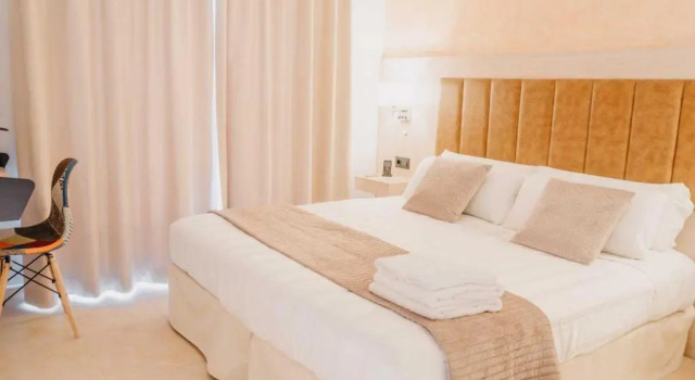 Habitación doble Estándar con balcón y con vista al mar Hotel Sa Barrera