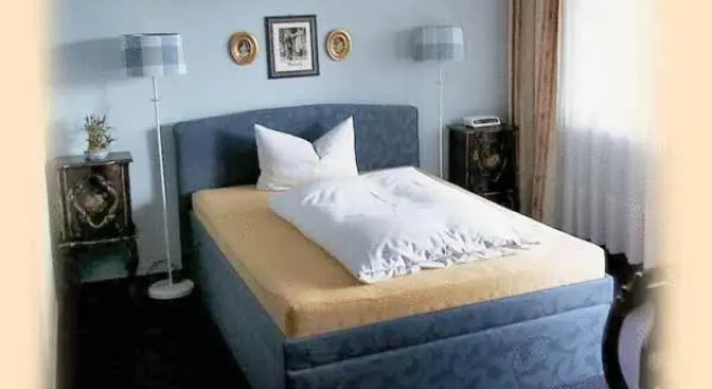 Номер Standard Hotel-Restaurant Central am Königshof