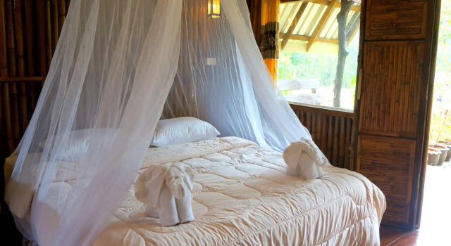 Khao Sok Jungle Resort, Забронировать Курортный отель Отели Южного Таиланда с парковкой, Парковка