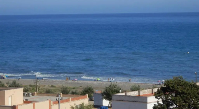 Estudio Deluxe El Faro, Prenota Hotel Hotel a Axarquía con parcheggio, Parcheggio