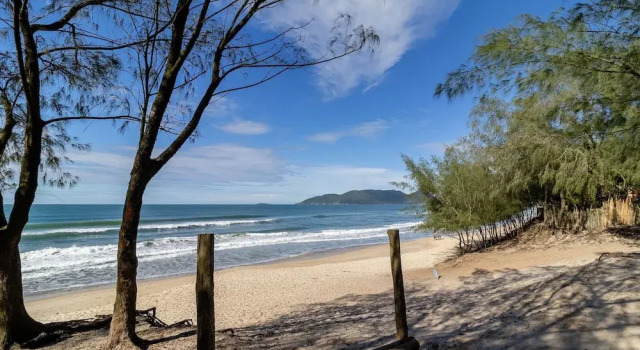 Апартаменты с балконом Complete Stay by the Sea, Just 10 Meters From the Beach - Aars
