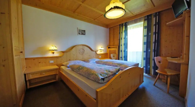 Run of House Pension Arnica B&B
