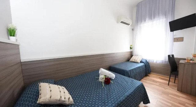 Одноместный номер Standard с видом на море Miramare Inn Hotel