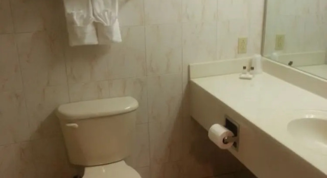 Четырёхместный номер Standard с балконом и с частичным видом Ocean 1 Hotel & Suites Ocean City