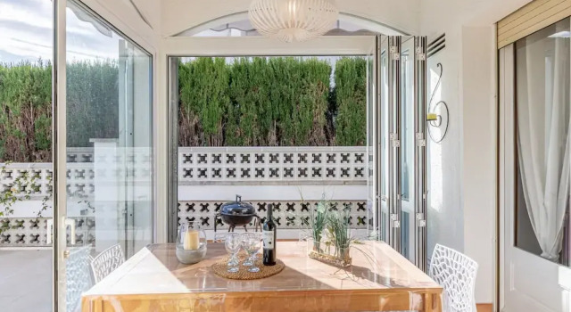 Вилла Villa in Empuriabrava With Private Mooring