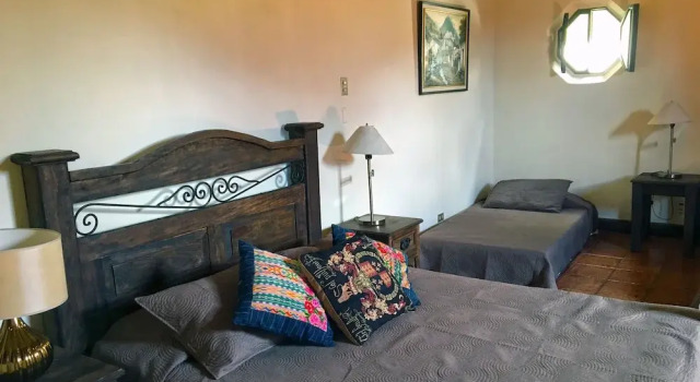 Casita Santiago, Book Apartment Hotels in Zacatepeques with Parking, Parking