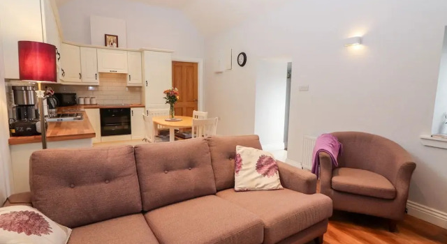Laharn Cottage, Book Vacation Home Hotels in Kerry with Parking, Parking