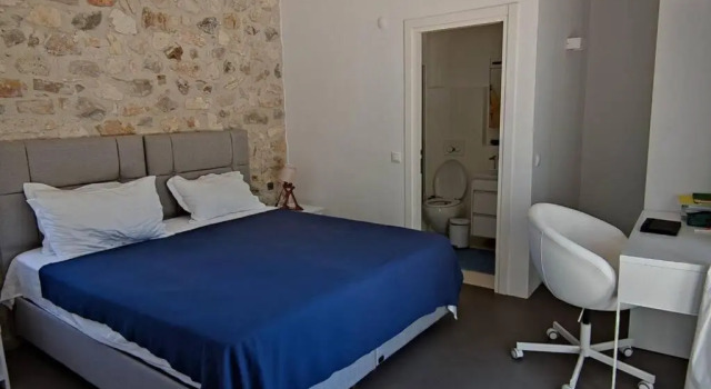 Magnificent Stone House Villa 14 beds 7 en-suite rooms Çeşme (450 m2 6500 land), Rezerwuj Willa Çeşme Izmir