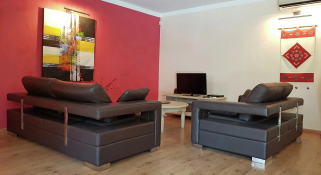 Beautiful Villa in the Vineyard Village of Tavel with Pool, Book Villa Villas in Tavel, Villa