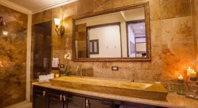 Люкс с балконом и с видом на бассейн Casa de Alba Hotel Boutique