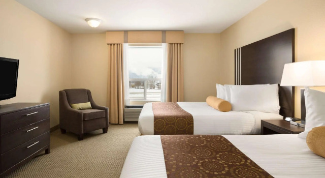 Четырёхместный номер Standard Ramada Golden