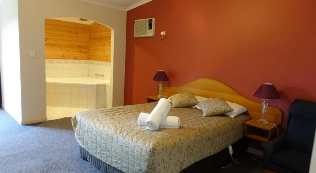 Люкс Deluxe Coal Creek Motel