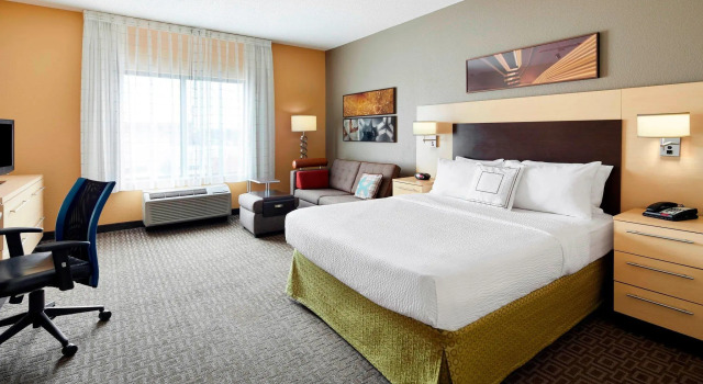 Двухместный люкс TownePlace Suites by Marriott Harrisburg Hershey