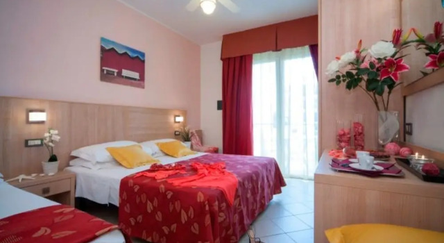 Трёхместный номер Standard Hotel Amalfi riccione
