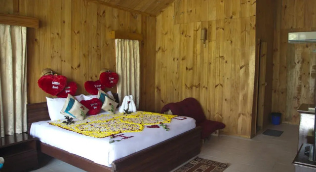 Коттедж Symphony Palms Beach Resort And Spa