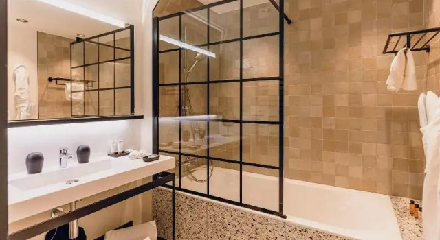 Prestijli çift kişilik oda Hostellerie Le Cèdre