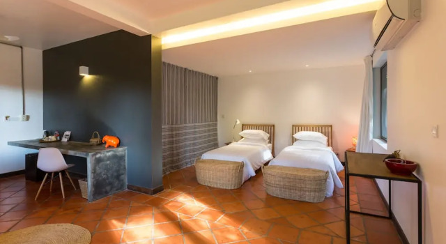 Sala Baï Hotel & Restaurant School, Забронировать Отель Отели Сиемреап 3 звезды, рядом с Psa Krom Market, 3*