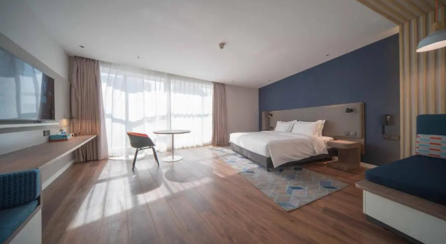 Двухместный люкс c 1 комнатой Holiday Inn Express Zhengzhou Guancheng by IHG