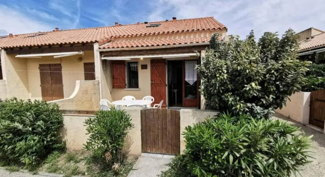 Résidence GRANDE BLEUE - Maisons & Villas pour 6 Personnes 094, Забронировать Отель Пор-Лёкат Корбьер