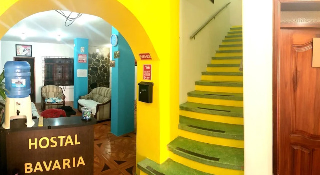 Hostal Bavaria de la Alameda, Забронировать Отель Кито Сьерра, рядом с Del Arbolito Park