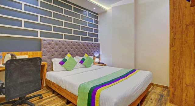 Treebo Prince Andheri East