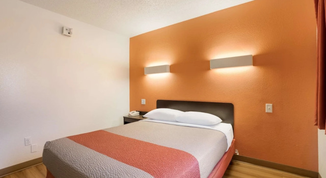Двухместный номер Premium Motel 6-Orlando, FL - International Dr