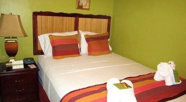 Narakiels Inn, Book Hotel Hotels in Roseau with Parking, Parking