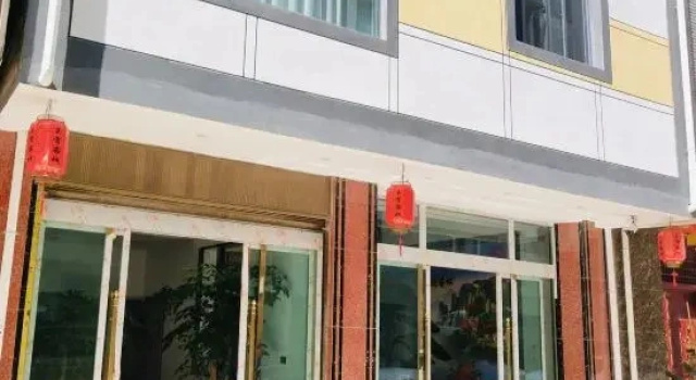 Chengjiang Yuxuan Inn, Prenota Hotel Hotel a Yunnan con parcheggio, Parcheggio