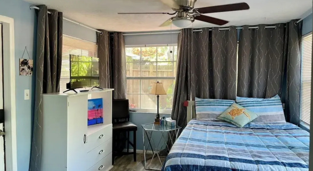 Gulf Side Getaway near Downtown Beaches, Забронировать Дом для отпуска Коттеджи Нью-Порт-Ричи, Коттедж