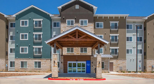 Soka Suites Dallas - Las Colinas