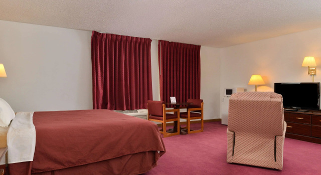 Двухместный люкс Americas Best Value Inn Beardstown
