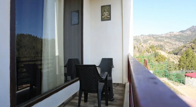 Tathastu Resort by OYO Rooms, Rezervovat Lázně / Resort Nainital Uttarakhand