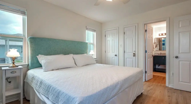 Gulf Shores Cottage w/ Water Views, Walk to Beach!, Varaa Lomakoti Huvilat kohteessa Alabama, Villa