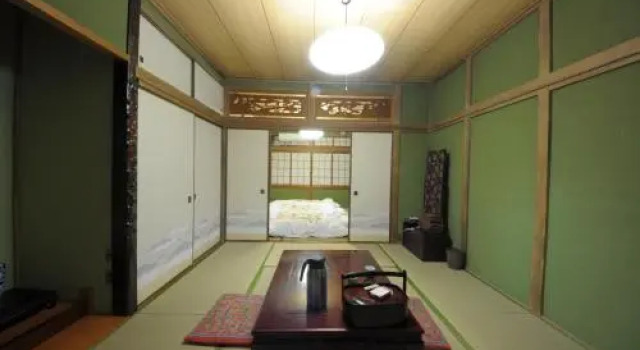 Nakaya House, Buchen Sie Bed & Breakfast Hatsukaichi Hiroshima