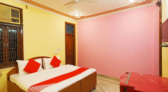 Номер Standard OYO 49985 Singh Hotel