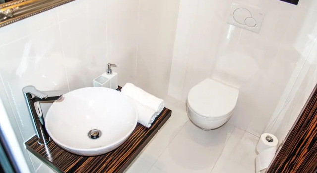 Апартаменты Deluxe с балконом и с видом на горы Apartamenty hoteLOVE z biokominkiem na Skale