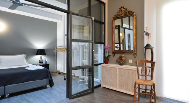 Апартаменты с 2 комнатами с балконом и с видом на город Plaka Elegant Apartment