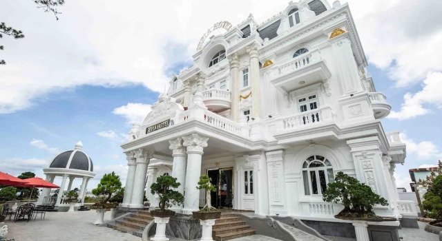 Sepia Hotel DaLat