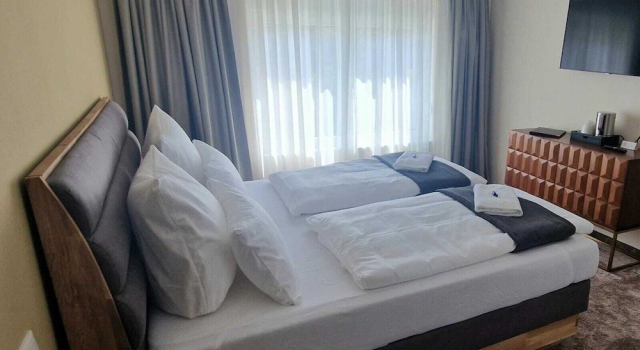 Hotel Rhin Inn, Rezerwuj Hotel Fehrbellin Brandenburgia