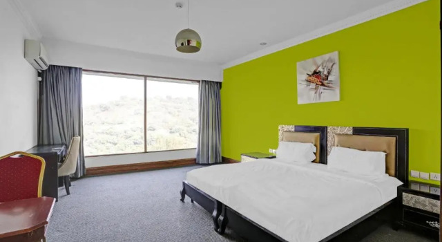 Townhouse Royal Palms Hotel - Daisy
