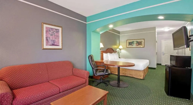 Двухместный номер Executive с красивым видом из окна La Quinta by Wyndham Stephenville