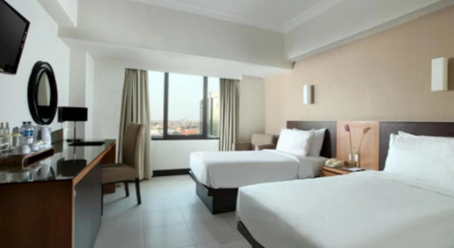 Hotel Santika Pandegiling Surabaya