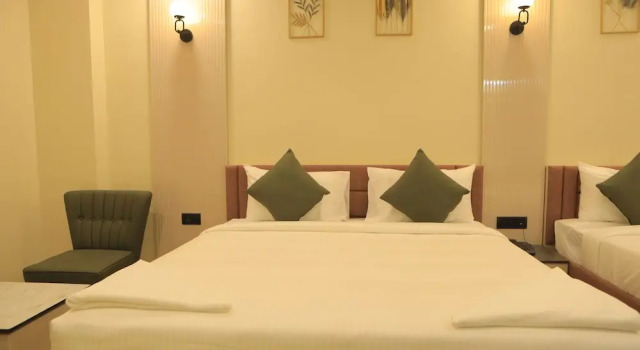 Трёхместный номер Standard KANS ONE - Hotel & Banquets