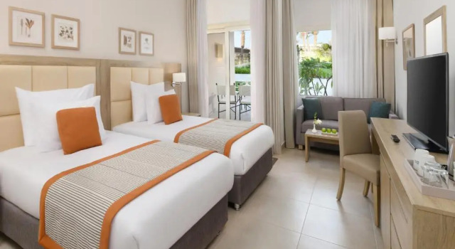 Двухместный номер Superior с видом на сад Отель JAZ Elite Casa Del Mar Beach