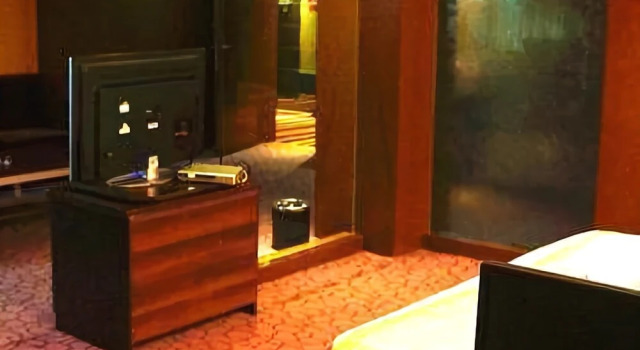 Ningmeng Shuijing Hotel, Prenota Hotel Yanan Shaanxi
