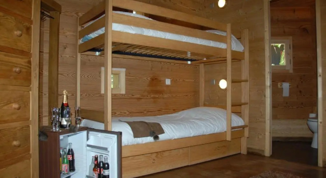 Коттедж Hotel & Restaurant Les Escondus