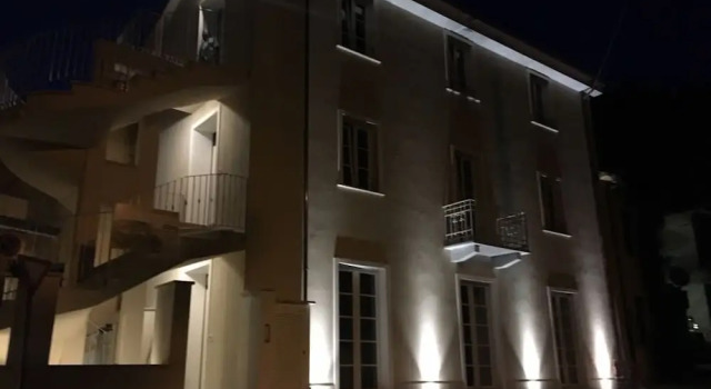 Tuscany House of Artist, Prenota Hotel Montignoso Toscana