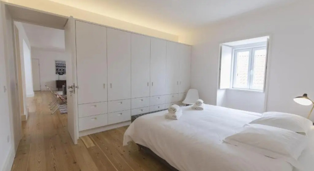 Lovelystay - Chic, Citrus Home - Private Garden And Parking, Забронировать Отель Мизерикорди Лиссабон, рядом с Money Museum