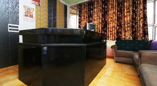 Oyo 44250 New Hotel Shivlok, Забронировать Отель Отели Чамоли 3 звезды, 3*